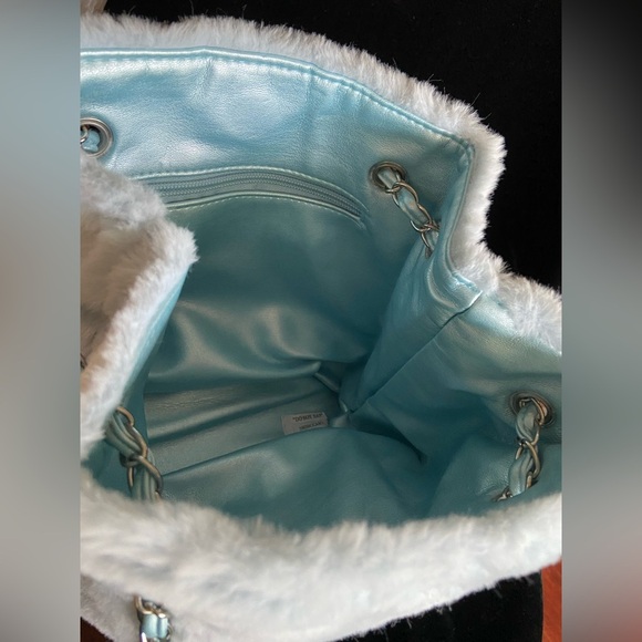 Geir-Ness Norsk Sno Purse Handbag Lt Blue Chain SOFT Faux Fur - REVERSIBLE, New - Picture 7 of 12